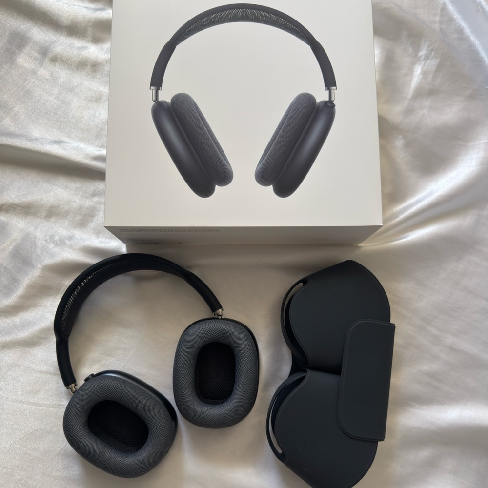 Apple AirPods Max Midnight